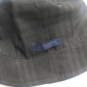 🇬🇧Burberry Reversible Bucket Hat